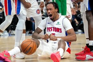 Jahmyr Gibbs praises Pistons' fighting spirit, draws parallels to the Lions SportsTak