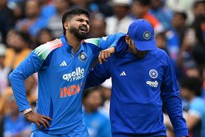 'Gave it your all for that catch...': Shikhar Dhawan's emotional recovery message for Shreyas Iyer goes viral SportsTak