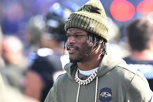 Lamar Jackson addresses rumors of rift with Ravens OC Todd Monken after underwhelming 2-5 start SportsTak