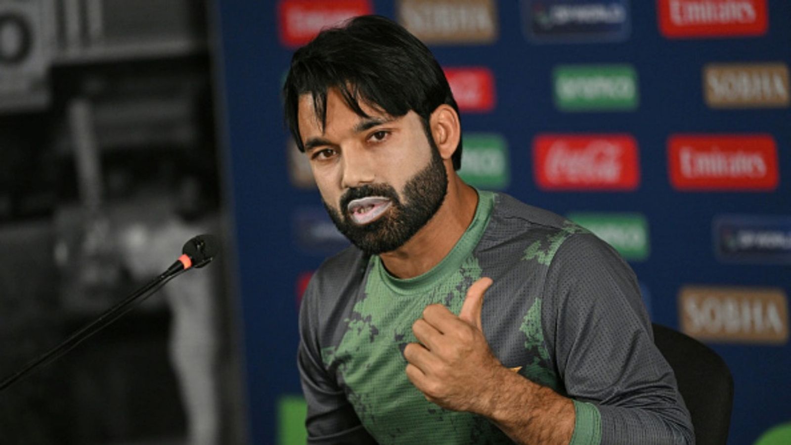 Another controversy in Pakistan cricket! Mohammad Rizwan refuses PCB central contract after losing ODI captaincy, continued T20I snub Another controversy in Pakistan cricket! Mohammad Rizwan refuses PCB central contract after losing ODI captaincy, continued T20I snub
