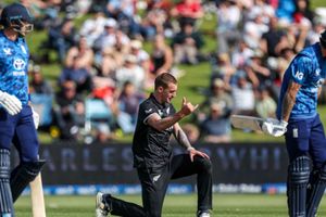 No Henry, no problem! Comeback man Tickner's career-best 4-fer packs England lineup for 175 in 36 overs, New Zealand clinch series with 5-wicket win SportsTak
