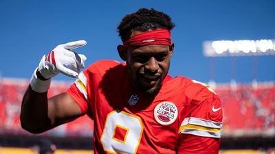 JuJu Smith-Schuster shares heartfelt message for fiancée Laura after Chiefs' strong win over Commanders SportsTak