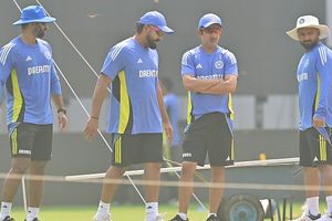Big News: KKR appoint Rohit Sharma's long-time friend as new head coach ahead of IPL 2026 SportsTak