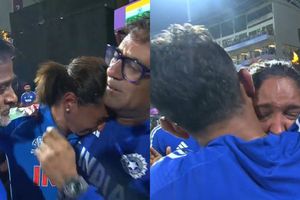 Tears, Triumph, History: Harmanpreet cries inconsolably after India's historic win over Australia to make Women's World Cup final, Watch SportsTak