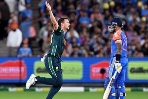 IND vs AUS: Hazlewood's fury brings India to their knees as Australia seal 4-wicket win in 2nd T20I despite Bumrah's late scare SportsTak