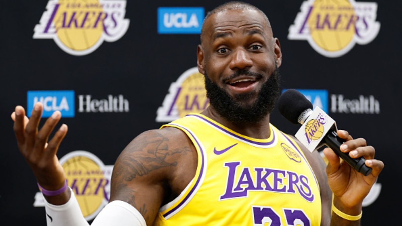 LeBron James’ Lakers future in question as insider shares shocking update LeBron James’ Lakers future in question as insider shares shocking update
