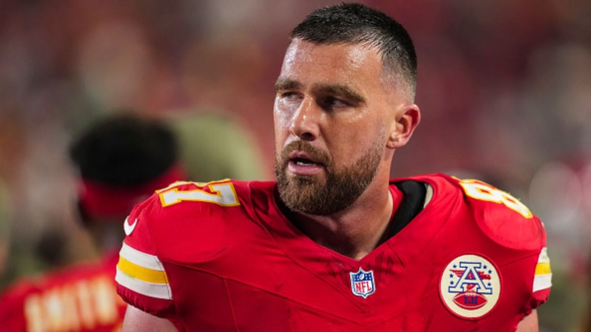 Travis Kelce extends support to Chiefs teammate as legal storm intensifies: "Don’t let the world drag you" Travis Kelce extends support to Chiefs teammate as legal storm intensifies: "Don’t let the world drag you"