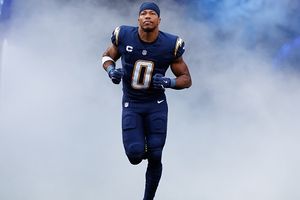 Chargers linebacker Daiyan Henley suffers BIG loss as brother Jabri Henley, son of Big U, fatally shot on Halloween SportsTak