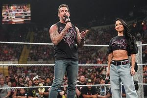 AJ Lee reacts to CM Punk's WWE World Heavyweight Championship win SportsTak