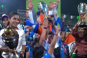 WATCH: Legends Jhulan Goswami, Mithali Raj, Anjum Chopra get emotional during celebrations as Harmanpreet Kaur's India brings World Cup trophy to them SportsTak