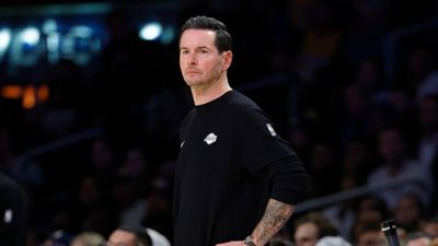 Watch: Lakers’ JJ Redick’s ‘angry’ reaction against Miami Heat; snatches board from assistant  JJ Redick reacts angrily during Lakers vs Heat