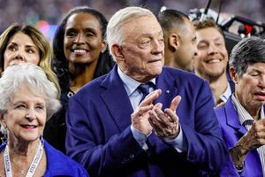 Jerry Jones goes VIRAL after daughter reminds him to place hand on heart during national anthem SportsTak