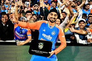'There is a bigger picture...': India coach explains reason behind Arshdeep Singh not featuring in first 2 T20Is vs Australia SportsTak