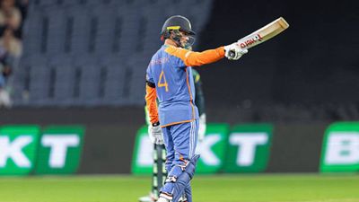 'Fearlessness also comes from support...': Yuvraj Singh's massive take on Abhishek Sharma's aggressive batting approach SportsTak