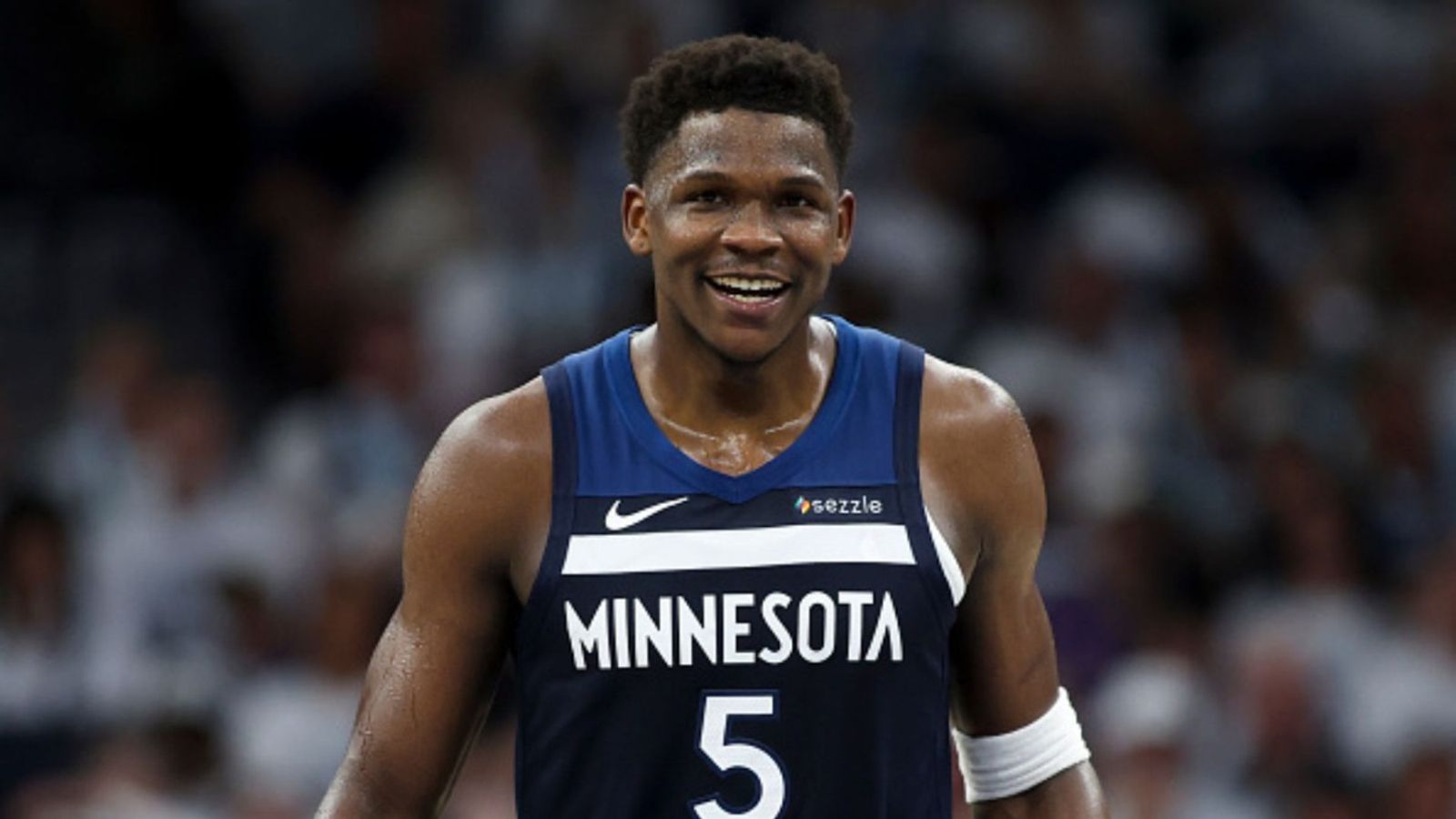 Watch: Anthony Edwards gifts his jersey to a lucky Timberwolves fan; girl’s reaction goes viral Watch: Anthony Edwards gifts his jersey to a lucky Timberwolves fan; girl’s reaction goes viral