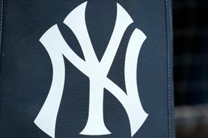 New York Yankees set to land elite free agent in blockbuster multi-million, decade-long contract SportsTak