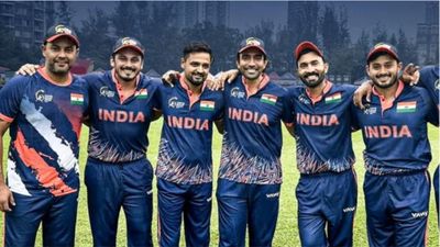 After Kuwait, Dinesh Karthik's Team India suffers back-to-back defeats against UAE and Nepal on same day to bow out of Hong Kong Sixes Team India knocked out of Hong Kong Sixes