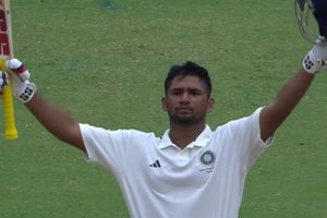 Musheer Khan fights through grief to score emotional century for Mumbai in Ranji Trophy, dedicates innings to late uncle SportsTak