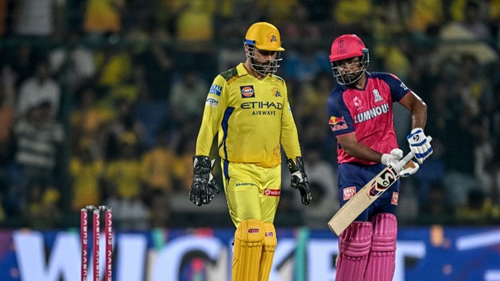 CSK and Rajasthan Royals in talks over blockbuster trade between former CSK captain Ravindra Jadeja and Sanju Samson ahead of IPL retention deadline Chennai Super Kings' captain MS Dhoni (L) celebrates after the dismissal of Rajasthan Royals' captain Sanju Samson during the Indian Premier League