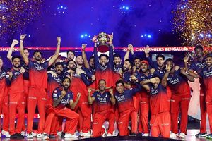 Body blow to Virat Kohli-starrer RCB ahead of IPL 2026, star batter to stay out of action for 4 months after picking serious injury SportsTak