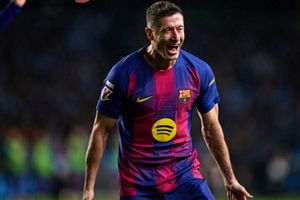 Robert Lewandowski surpasses Barcelona icon to set new record after Celta Vigo masterclass SportsTak