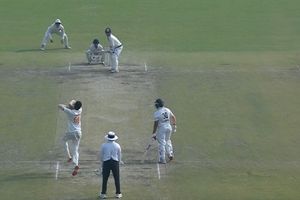 Ranji Trophy 2025-26: Historic Jammu and Kashmir win on the cards as Delhi struggle on crumbling Feroz Shah Kotla pitch SportsTak