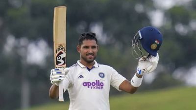 'He looks to have the best technique...': Ex-India wicketkeeper backs Dhruv Jurel to feature in South Africa Tests, wants him to bat on this spot SportsTak