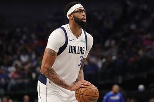 Dallas Mavericks injury report: HUGE update on Anthony Davis' return ahead of clash vs Bucks SportsTak