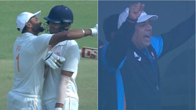 Qamran Iqbal, Auqib Nabi star as Jammu & Kashmir beat Delhi for first time in Ranji Trophy history Qamran Iqbal, Paras Dogra