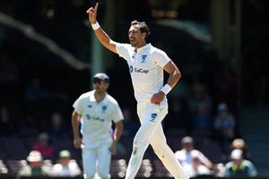 'Hope they stick to their guns...': Mitchell Starc calls on curators to prepare bowler-friendly pitches for The Ashes SportsTak