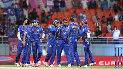 'They need to address their back-up players...': Former IPL winner feels Mumbai Indians should release 2 star pacers ahead of auction SportsTak