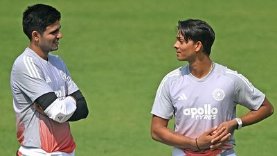 'Hopefully we have learned from the New Zealand series': India coach has a message for Shubman Gill's brigade ahead of SA Tests India's captain Shubman Gill (L) and teammate Yashasvi Jaiswal interact with each other in this frame