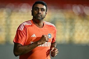 R Ashwin accidentally leaks Mumbai Indians' shock trade with Lucknow Super Giants, says 'they have secured him on a...' SportsTak