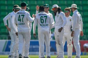'It is a tough place to come...': Former South Africa captain issues major warning to Temba Bavuma & Co. ahead of India Tests SportsTak