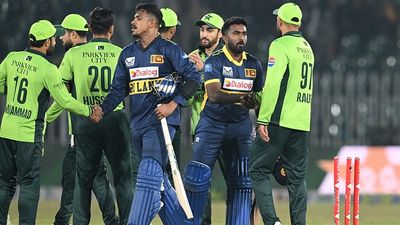 Sri Lanka tour of Pakistan still on, SLC allows players to return home following Islamabad blast, but on one condition Sri Lanka's Maheesh Theekshana (CL) and Asitha Fernando (CR) shake hands with Pakistan's players in this frame