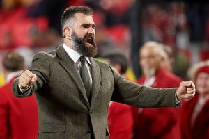 Jason Kelce blasts Giants GM Joe Schoen amid Brian Daboll's shocking dismissal SportsTak