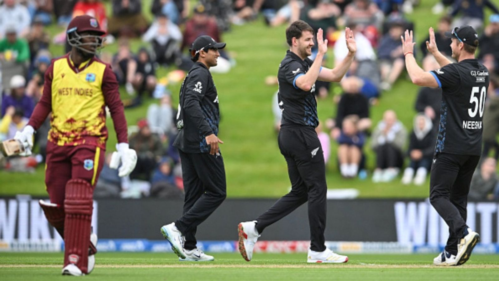 West Indies' batting collapses continue, Duffy takes 4 as New Zealand romp over them with 8-wicket victory to seal series 3-1 New Zealand's Jacob Duffy (C) celebrates after dismissing West Indies' Sherfane Rutherford (L) during the fifth and final T20I of the series at University of Otago Oval in Dunedin on November 13, 2025.