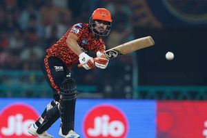 'SRH haven't been able to give him...': Ex-IPL winner's bold statement on Ishan Kishan amid links to Mumbai Indians SportsTak