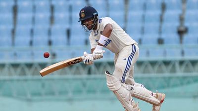 Not Ravindra Jadeja, Cheteshwar Pujara wants this India star to bat at No.6 for South Africa Tests SportsTak