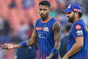 Big News: After Shardul Thakur, West Indies star traded to MI from GT for Rs 2.6 cr ahead of IPL 2026 SportsTak