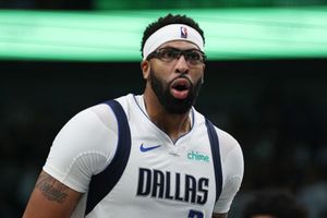 ‘Done with it…’: Former NBA star predicts Mavericks’ star Anthony Davis’ trade SportsTak