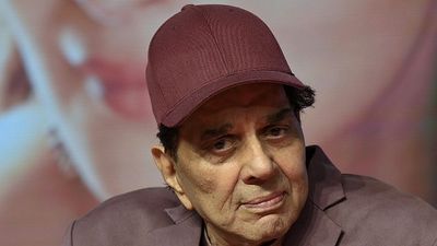 'Some moments are personal and deserve...': BCCI selector urges fans not to share 'sensitive video of legendary actor' Dharmendra Bollywood actor Dharmendra attends a press conference for the promotion of his upcoming film 'Rocky Aur Rani Kii Prem Kahaani' in Mumbai on August 3, 2023.