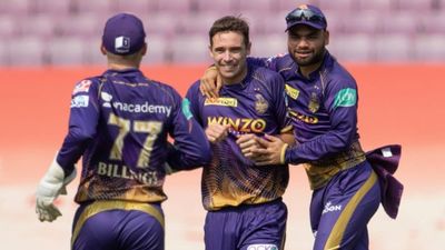 Big news: 2-time IPL winner joins Kolkata Knight Riders as new bowling coach SportsTak