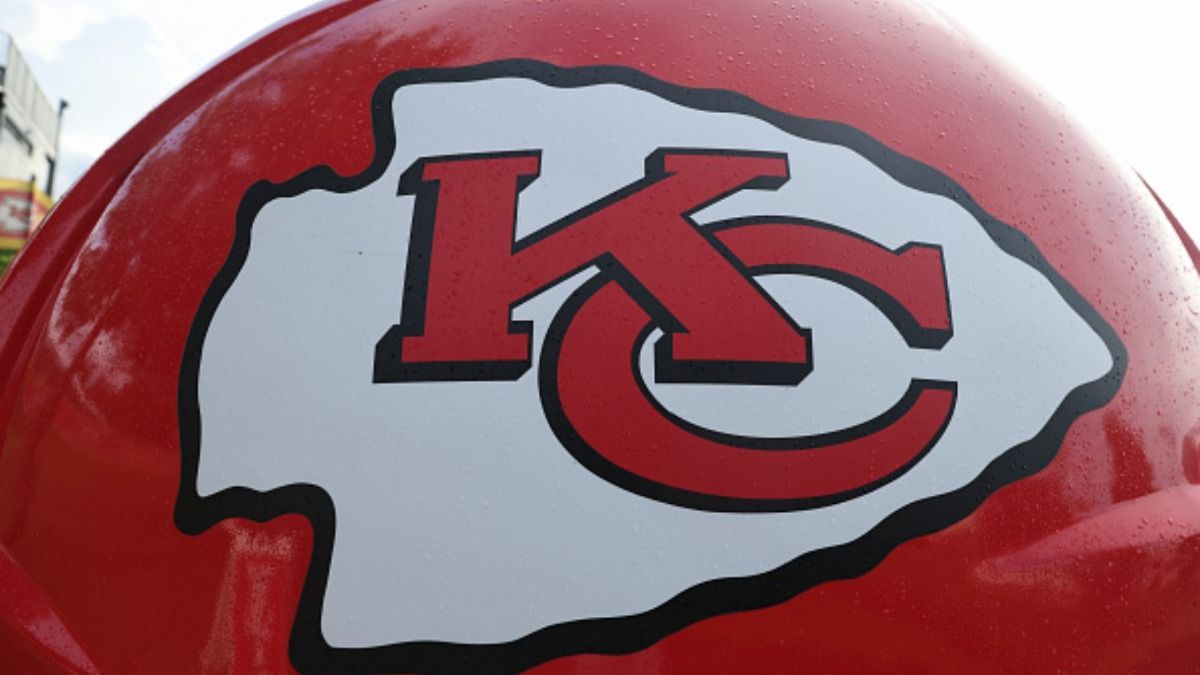 Kansas City Chiefs receive major lift as promising trade target clears waivers