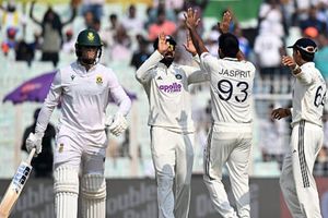 'When you face a quality bowling attack...": South Africa coach explains reason behind the team's batting failure vs India SportsTak