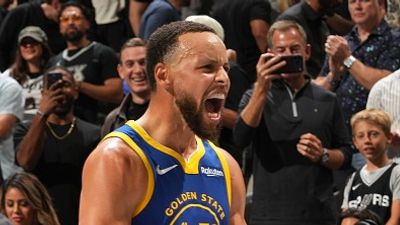 Steph Curry creates HISTORY with unreal performance vs Spurs, becomes second player after Michael Jordan to... SportsTak