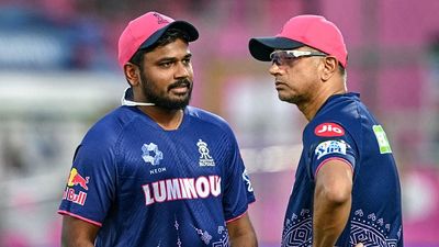 'We have a whole group of people who are evaluating...': Rajasthan Royals issues clarification on Sanju Samson and Rahul Dravid's exit before IPL 2026 Rajasthan Royals' Sanju Samson (L) speaks with team's head coach Rahul Dravid before the start of the Indian Premier League (IPL) Twenty20 cricket match between Rajasthan Royals and Gujarat Titans