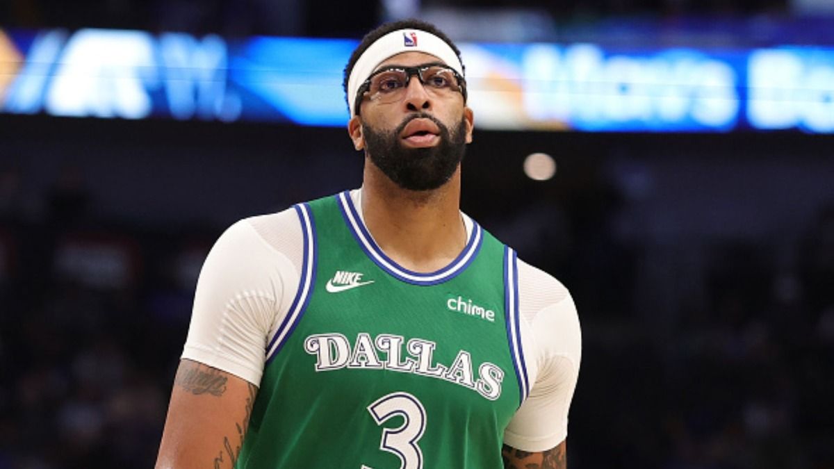 Is Anthony Davis Green Bay Packers fan? Exploring Mavericks star’s favorite NFL team