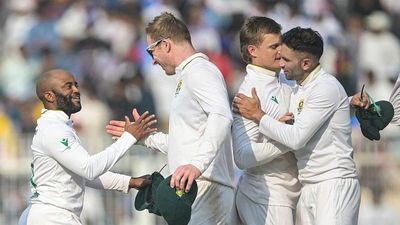 IND vs SA 2nd Test: Huge setback for South Africa as Simon Harmer suffered shoulder injury ahead of second Test against India South Africa's captain Temba Bavuma (L), Simon Harmer (2L), Ryan Rickelton (2R) and Keshav Maharaj celebrate their team's win against India at the end of their first Test cricket match in the Eden Gardens