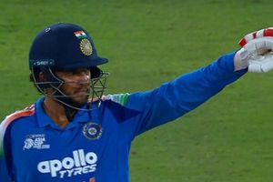 Rising stars Asia Cup 2025: Harsh Dubey’s unbeaten Fifty and disciplined bowling guide India A to semifinals after confident six-wicket win over Oman SportsTak